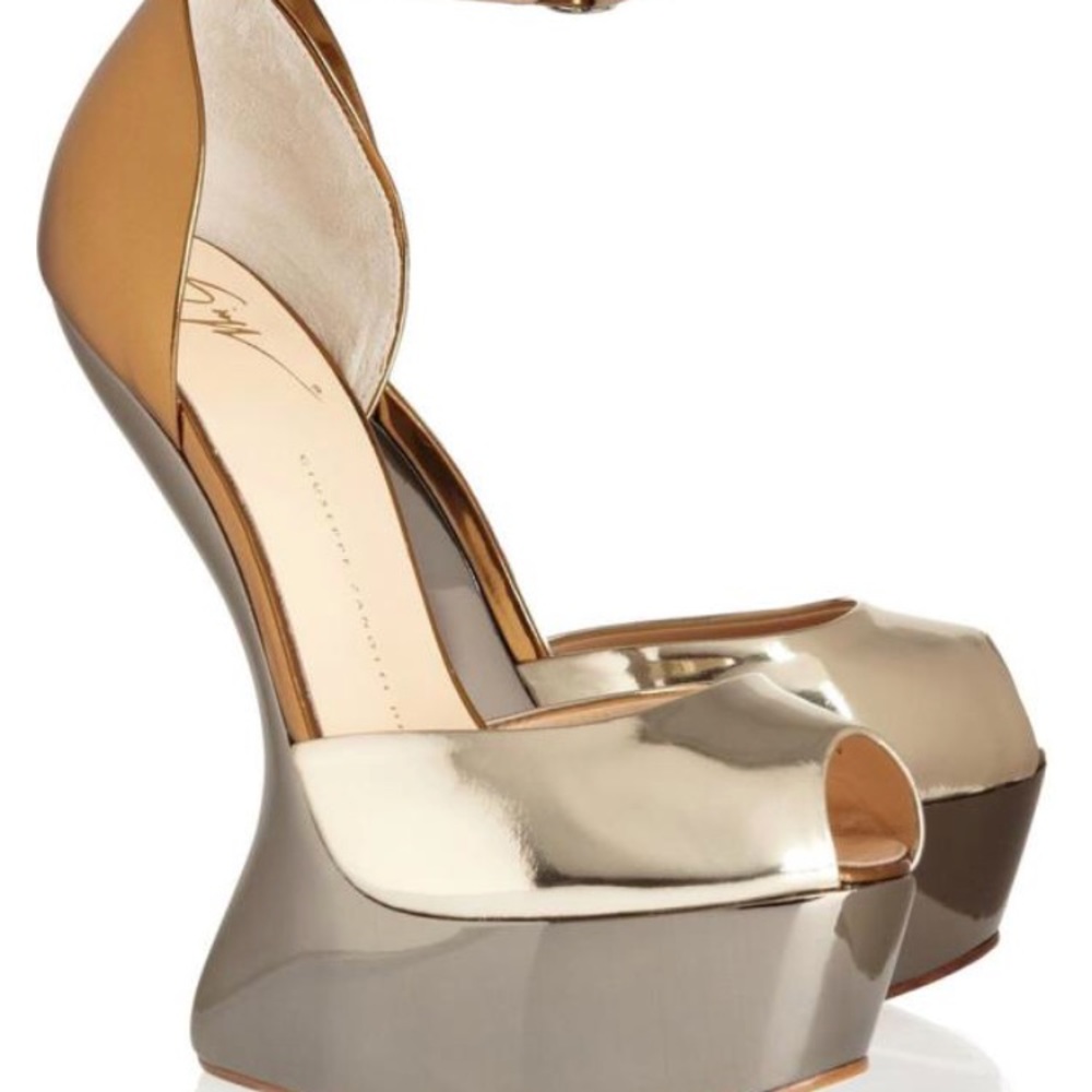 GIUSEPPE ZANOTTI Shoe
